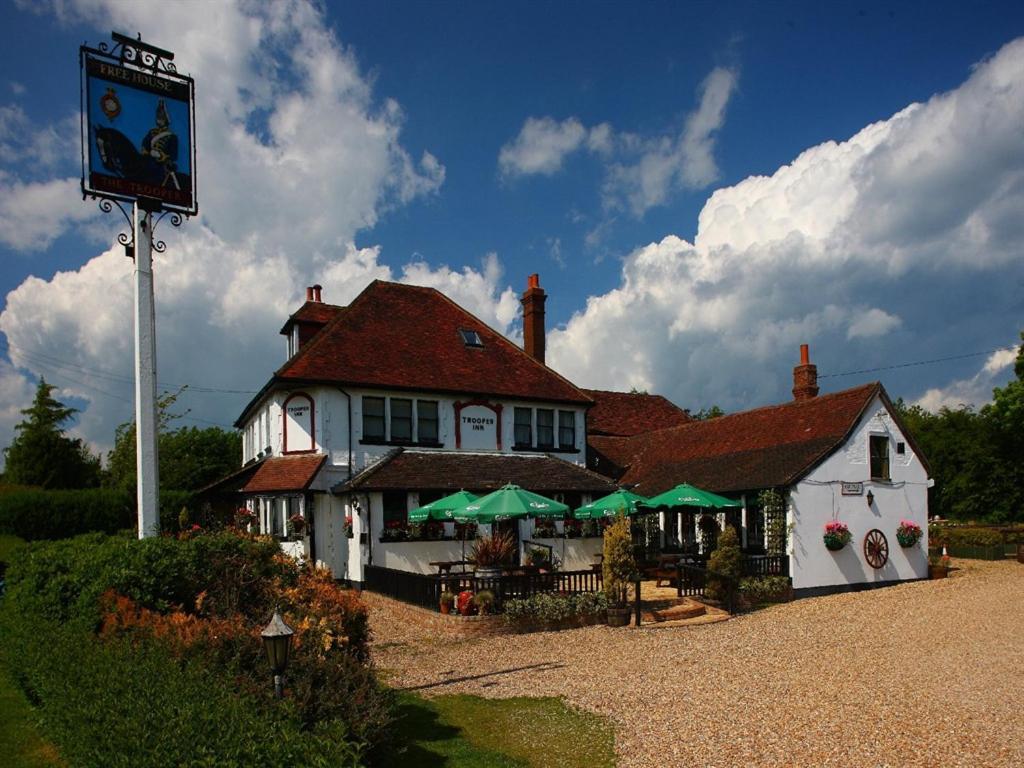 The Trooper Inn Petersfield Esterno foto